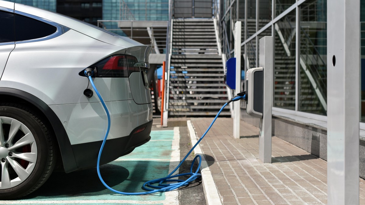 Co piąta gmina nie ma czym ładować samochodów elektrycznych