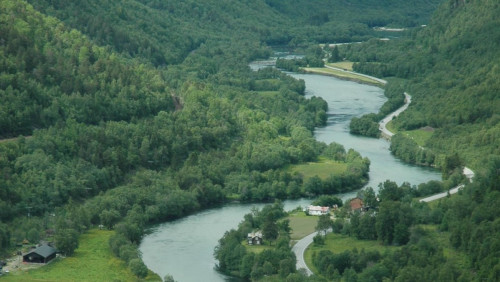 Na zachodzie Norwegii mogą wystąpić powodzie: pomarańczowy stopień zagrożenia