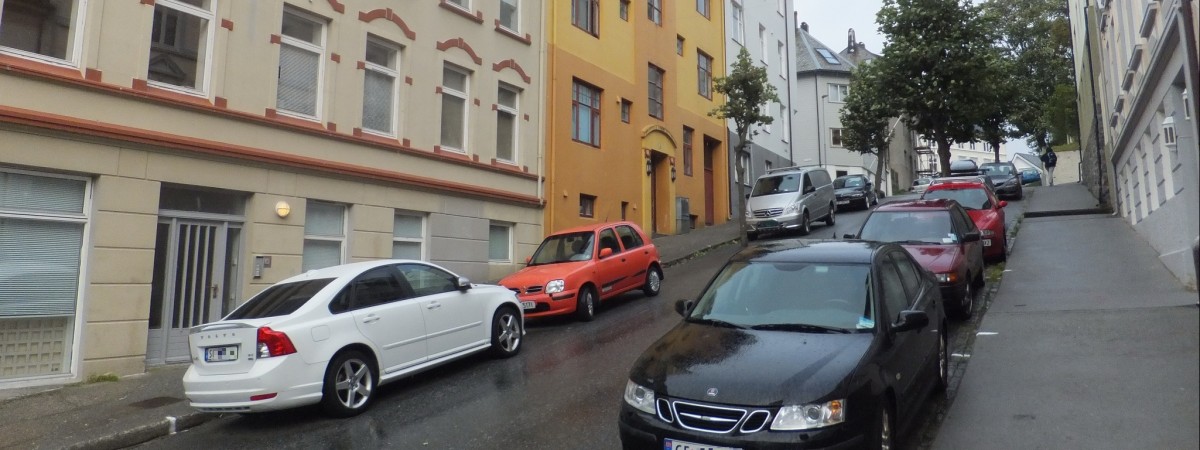 Polskim samochodem za norweską granicą: rejestracja nie jest trudna [TERMINY, OPŁATY, DOKUMENTY]