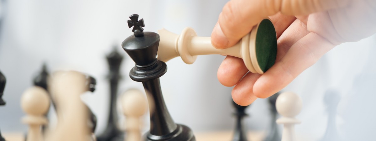 Polak zwyciężył z szachowym mistrzem: Magnus Carlsen pokonany