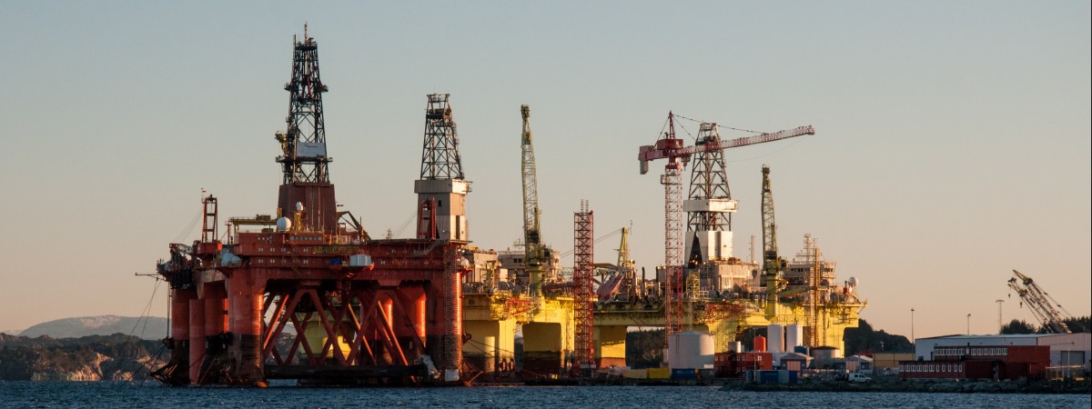 Norwegia łapie oddech: po ponad dwóch latach zasila fundusz naftowy