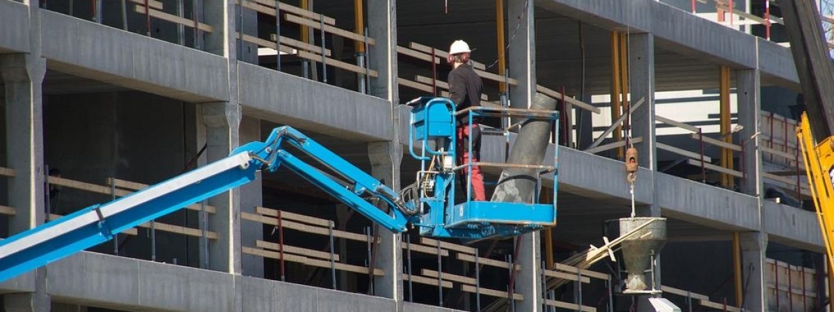 Spada bezrobocie wśród Polonii. Wzrost zatrudnienia omija jednak kobiety