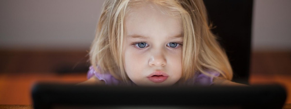 Nie każde zdjęcie możesz opublikować. Jak zachować bezpieczeństwo w Internecie