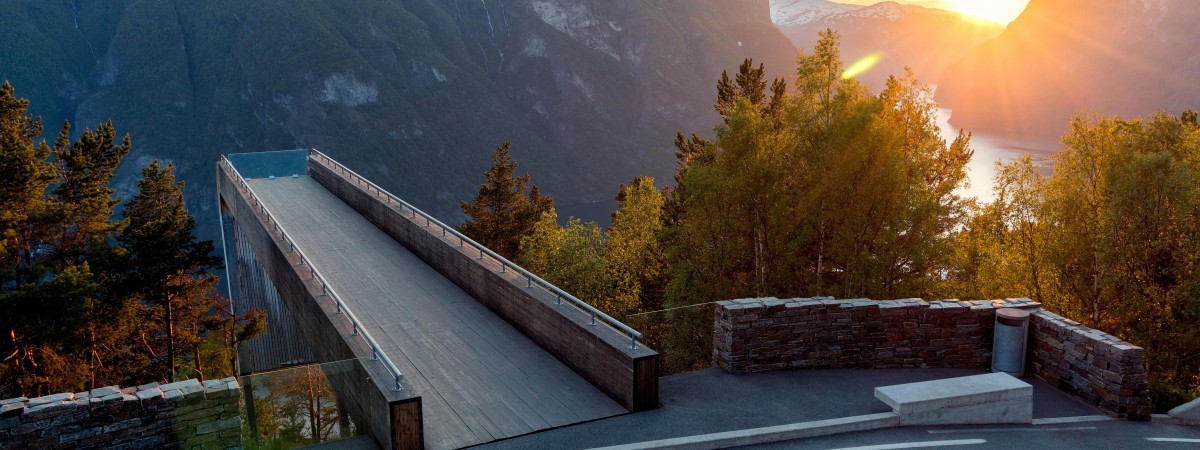 Najpiękniejsze trasy widokowe Norwegii, które warto zobaczyć