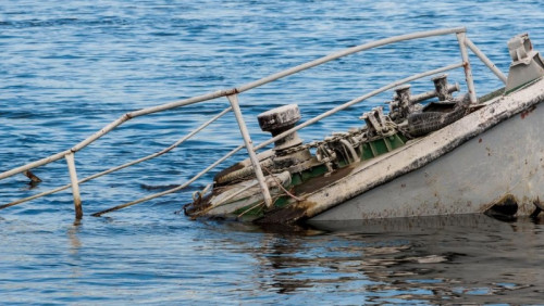Norwegowie zatapiają co roku prawie 2 tysiące łodzi – wolą zaoszczędzić niż dbać o środowisko