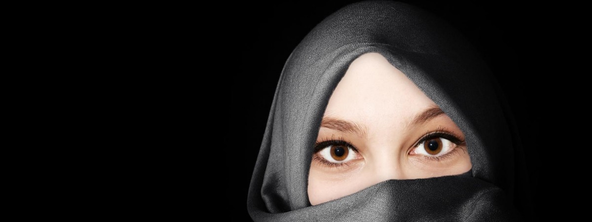 „Dostaniesz pracę, jak zdejmiesz hijab”– zasugerowano młodej muzułmance. Sprawa zelektryzowała Norwegię