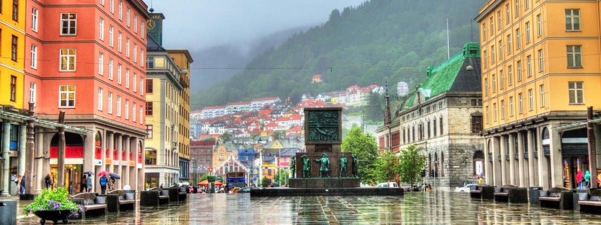 Orkan „Vidar‟ szaleje: zalało Bergen, Stavanger i Lærdal