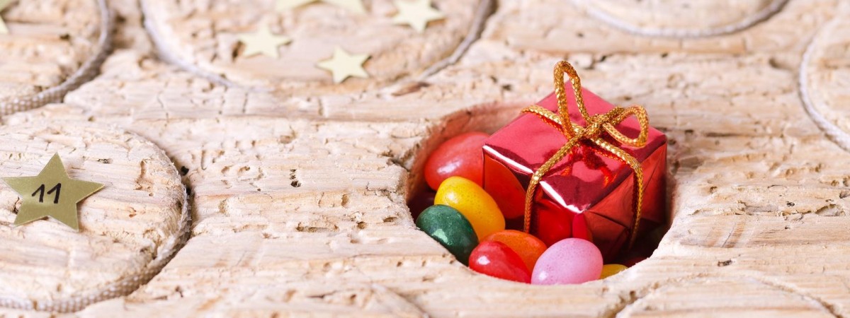 Kalendarz adwentowy dla dorosłych podbija Norwegię. Ekonomiści ostrzegają: „To może zrujnować budżet”