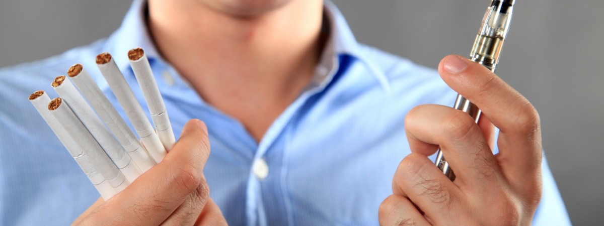 Palaczy czekają zmiany: mniej zachęcające opakowania wyrobów tytoniowych i... ograniczenia w używaniu e-papierosów