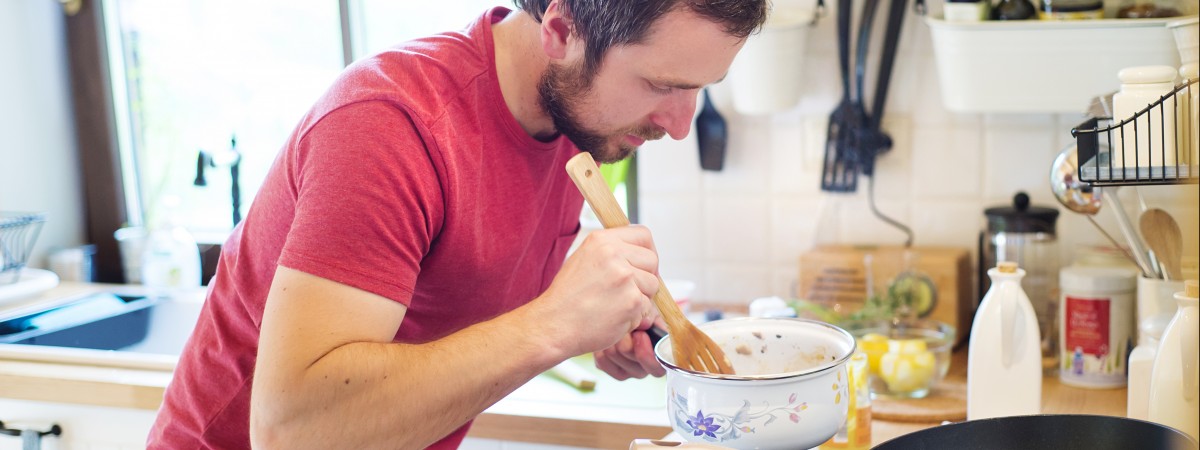 Mężczyzna na emigracji staje się mistrzem kuchni