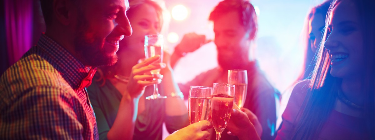 Na norweskiej domówce. Tanio, tłoczno, do białego rana.