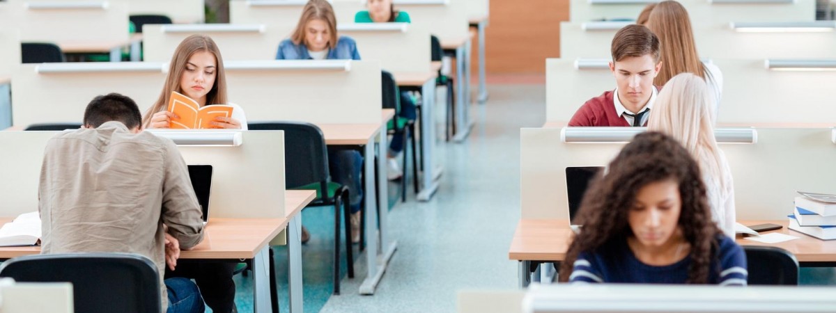 Tysiące studentów bez dachu nad głową. Brakuje miejsc w akademikach