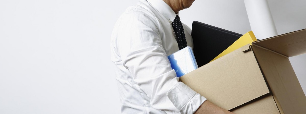 „Liczą się numery, nie ludzie”. Coraz więcej zwolnień w sektorze rafineryjnym