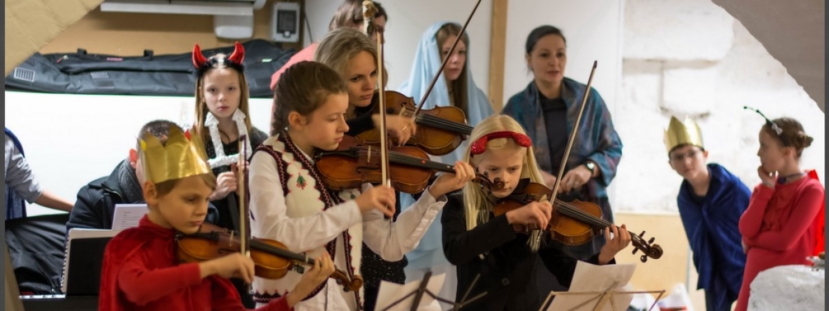 Polskie tradycje w Norwegii. Jasełka w Bergen [relacja]