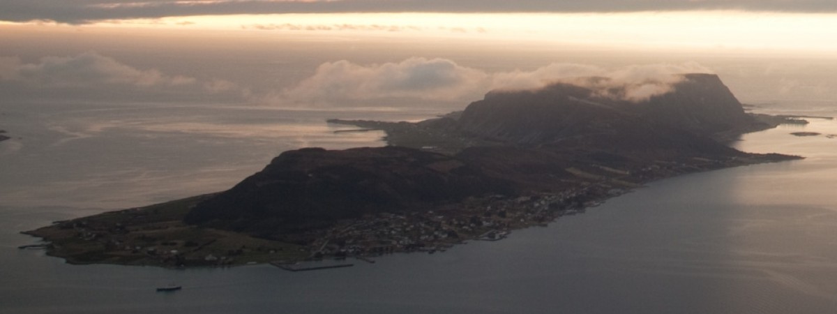 Każdy nazywa ją inaczej… i wszyscy mają rację. Norweska wyspa o czterech nazwach