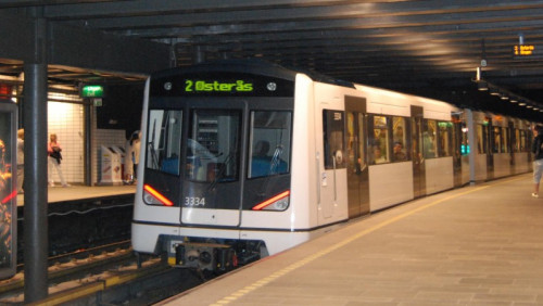 Opóźnienia, pożar i śmiertelny wypadek – to był pechowy tydzień dla pasażerów metra w Oslo