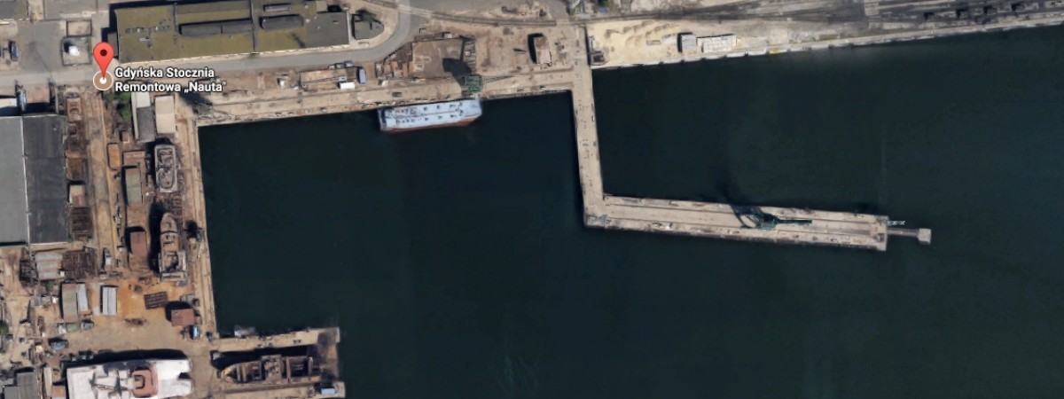 Holendrzy podnieśli norweski statek w stoczni w Gdyni