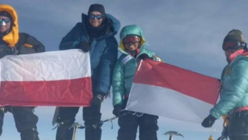 „Polacy, pomóżcie mi rozwiązać zagadkę!”. Pomogli, udało się odnaleźć właścicieli aparatu