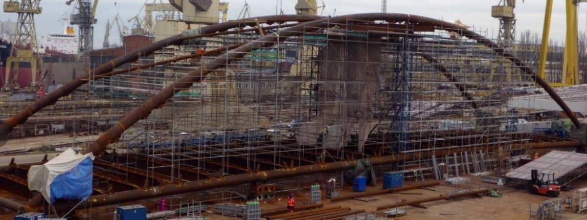 W Szczecinie wybudowali ogromne przęsło mostu. Niebawem trafi do Norwegii 