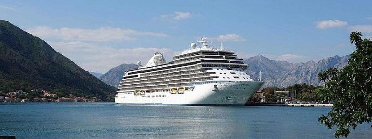 Kasyna, baseny i ekskluzywne restauracje: do norweskich portów zawitają luksusowe statki pasażerskie 