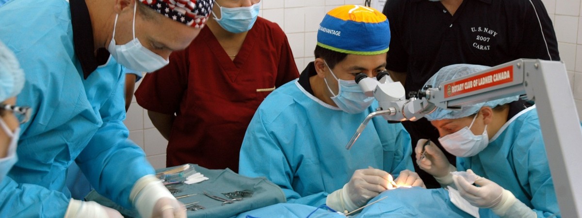 Druty, tampony, nożyczki: oto, co norwescy lekarze zostawiali w ciałach pacjentów