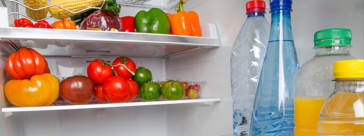 Rozsądne zakupy i porządek w lodówce – o tym, jak nie marnować jedzenia i sporo zaoszczędzić