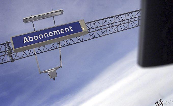 Wściekli kierowcy zdemolowali punkt pobierania opłat [wideo]