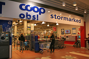 Posiadacze kart klienta sieci Coop płacą najmniej za zakupy 