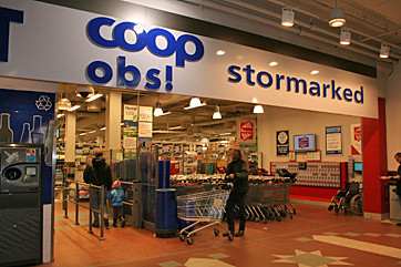 Posiadacze kart klienta sieci Coop płacą najmniej za zakupy