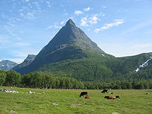 gory-trollheimen_-wiki_innerdalstaarnet.jpg