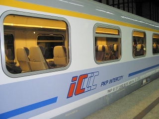 Polska:Koniec pospiesznych i ekspresów 