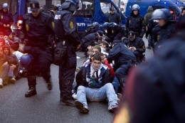 Wstyd! Wstyd! Wstyd! Kibole Legii bili się w Kopenhadze