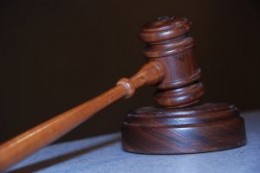 Sąd uniewinnił Polaka winnego za spowodowanie tragicznego pożaru w Drammen