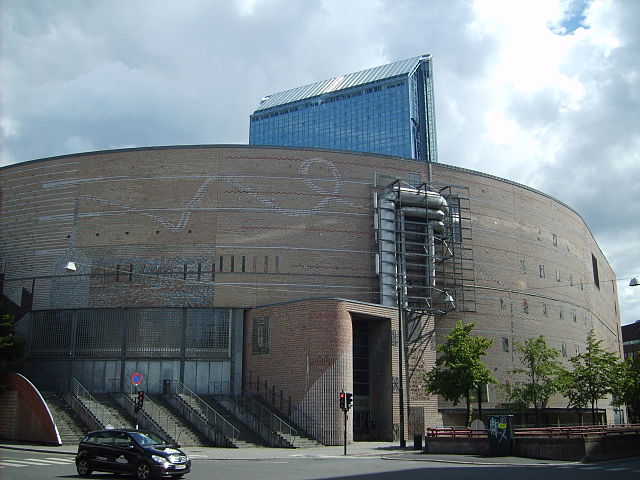 oslo_spektrum_fot._olve_utne_wikimedia.jpg