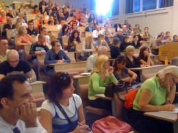 Skargi o traktowaniu Polaków w urzędach