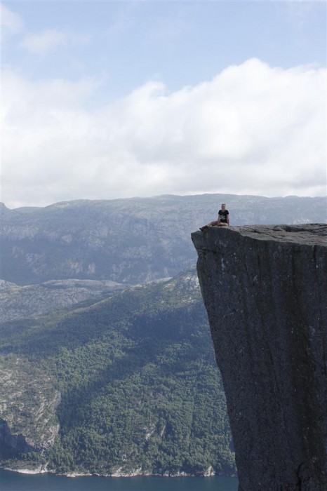 preikestolen_large.jpg preikestolen_large.jpg