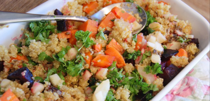 Sałatka z komosą ryżową – pyszna i sycąca przekąska