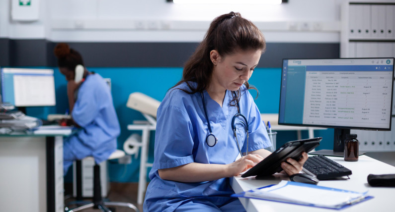 Prawie 40 tys. nieobsadzonych etatów w Norwegii. Największy deficyt w służbie zdrowia i zawodach technicznych