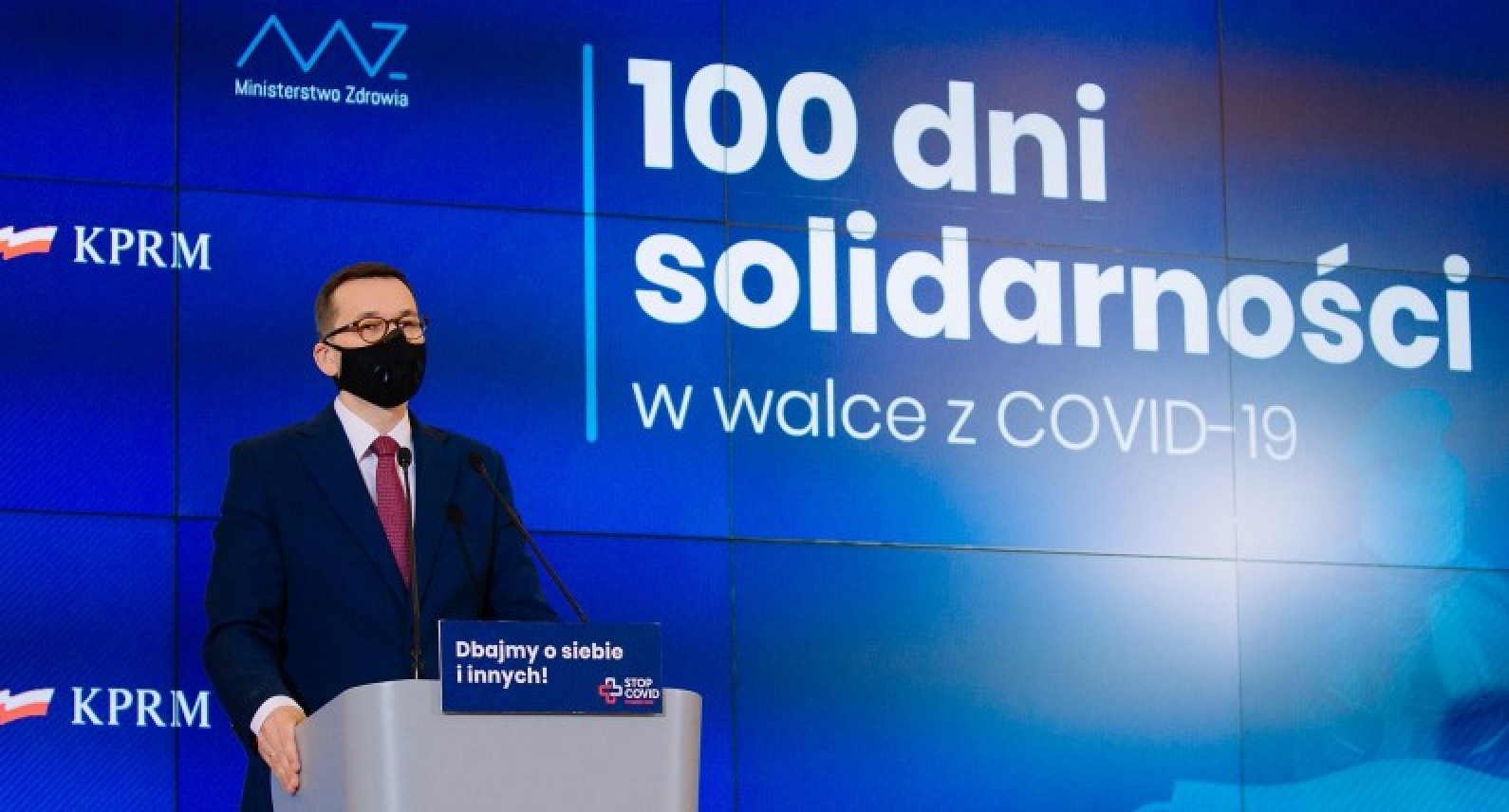 Świąteczne obostrzenia w Polsce: rząd planuje wprowadzić limit osób przy wigilijnym stole