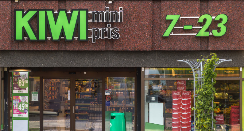 Zakupy spożywcze i alkoholowe w Norwegii w okresie świąt i sylwestra: godziny otwarcia sklepów 2024