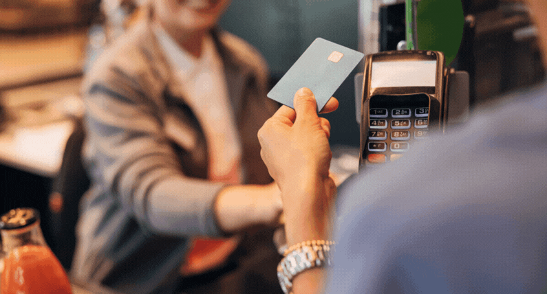 Twój cichy sabotażysta: pusty limit karty kredytowej w Norwegii