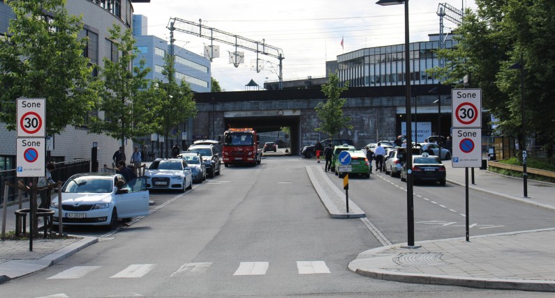 Obalamy mity o przepisach na norweskich drogach. Te zasady trzeba znać