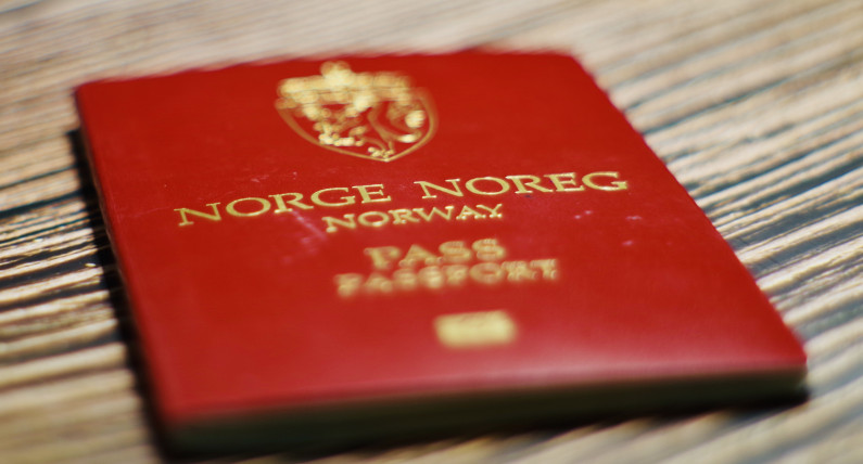 W Norwegii wysyłają paszporty pocztą. Setki nigdy nie trafiają do właścicieli