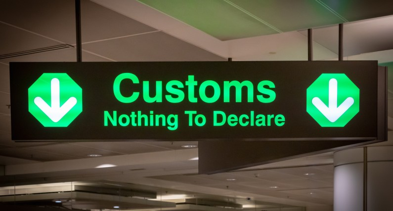 Przepisy celne 2021: tyle gotówki możesz wywieźć z Norwegii