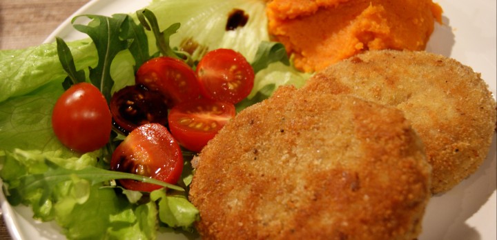 Aromatyczne placuszki rybne – prosty przepis na sobotni obiad