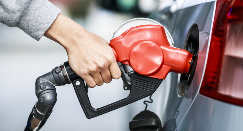 Ceny ropy i gazu szaleją. Rynek zareagował na rozejm Trumpa i Iranu