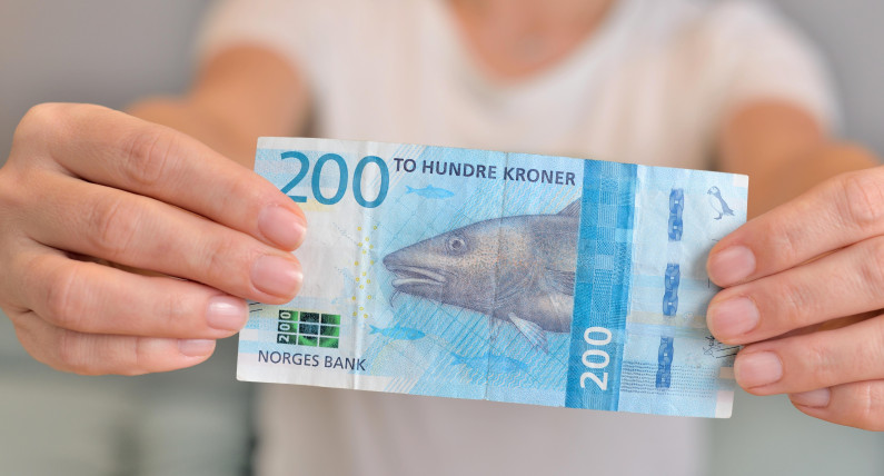 Korona nie jest słaba, kiedyś była zbyt mocna. Eksperci tłumaczą zamieszanie wokół norweskiej waluty