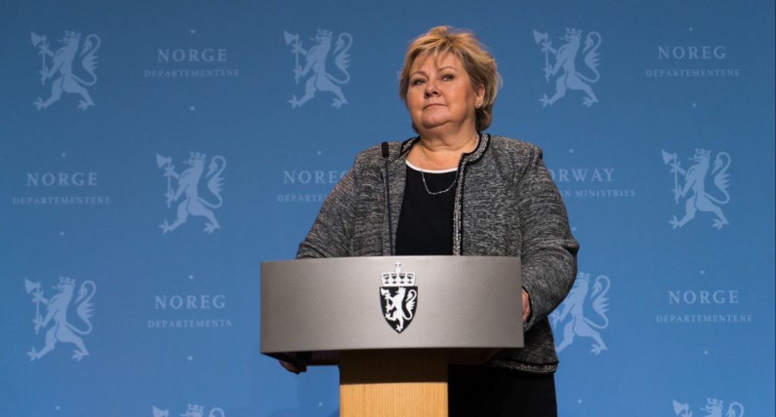 Polacy i Szwedzi nie są winni infekcji w kraju fiordów: premier broni imigrantów  i ustawia młodzież do pionu