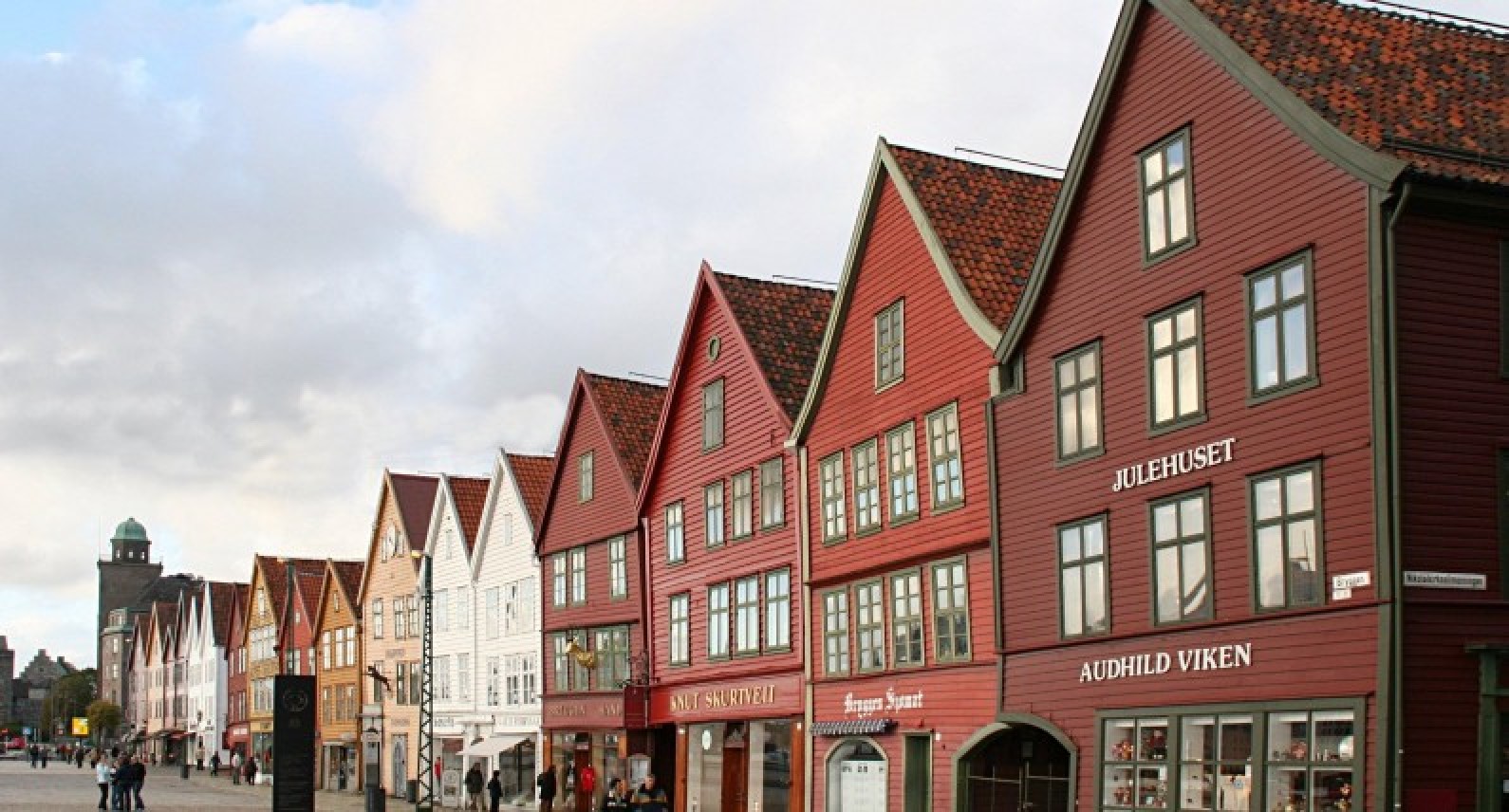 Ponad 1000 zakażeń w Bergen: władze miasta wprowadzają specjalne obostrzenia