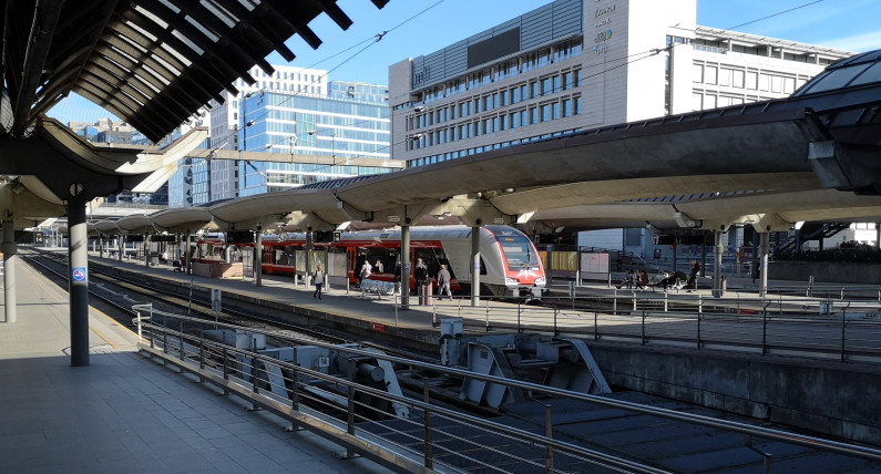 Jedziesz pociągiem w Norwegii? Strajk i zamknięcie Oslo S utrudnią weekend